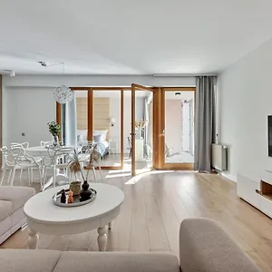 Aura - Riverside & Parking By Downtown Apartament